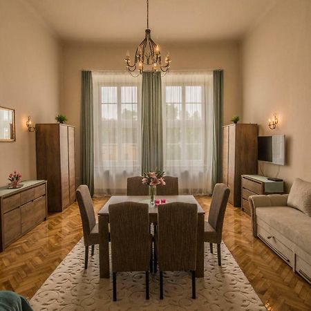 Suzy Apartman Eger Extérieur photo